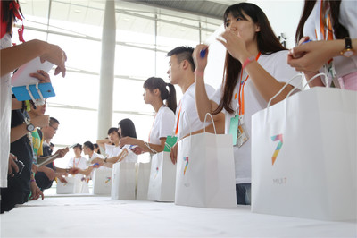 “发布会兼职”正悄然兴起 机遇与挑战并存