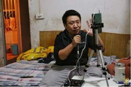 困在系统里，也能买下一盏灯 外卖骑手买房记